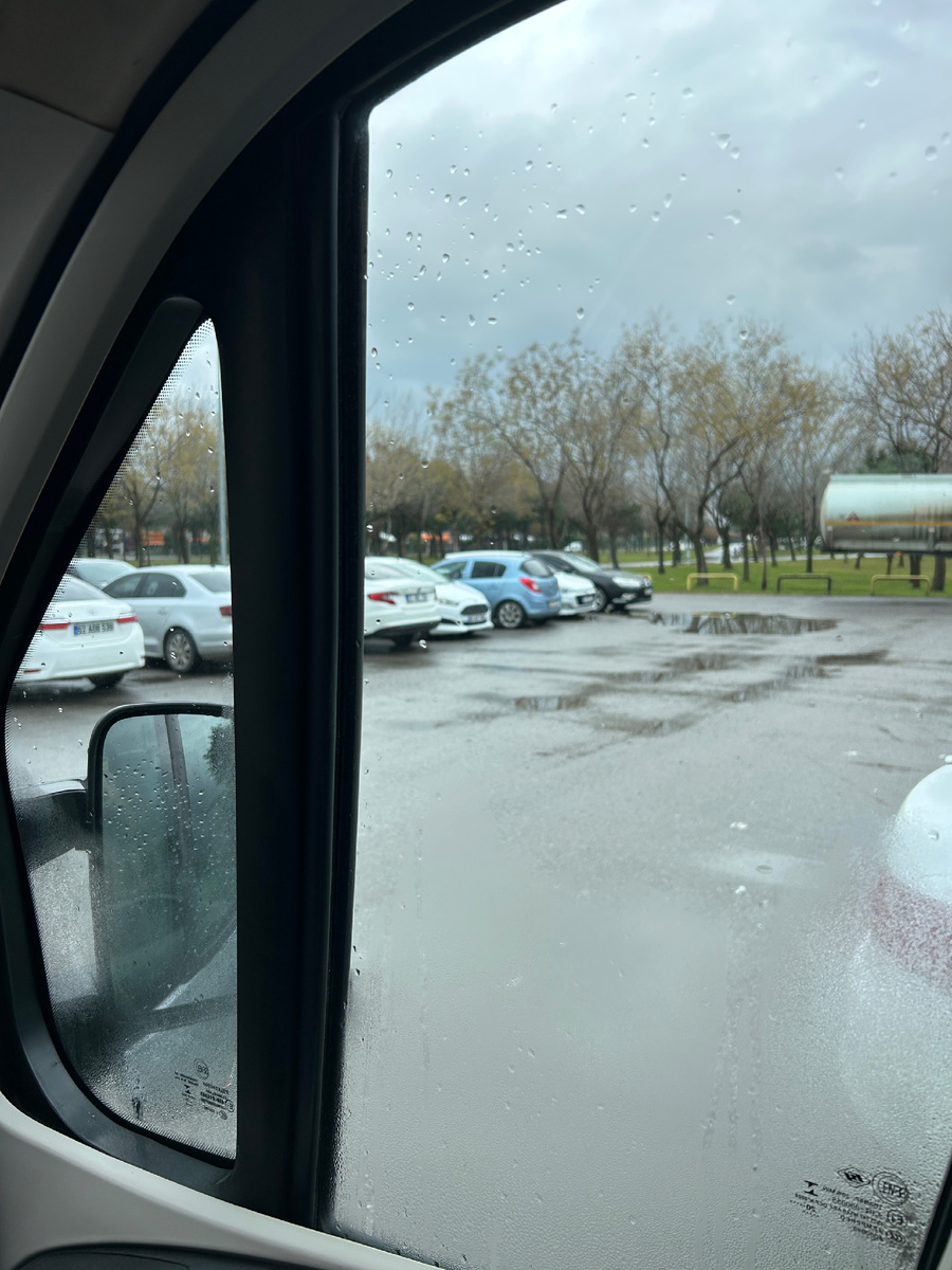 На парковке в том самом городе 