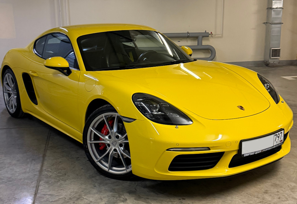 porsche cayman в наличии в EVOCARS