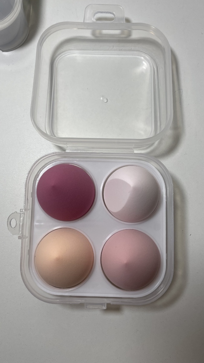 Спонжики для макияжа 4 шт.