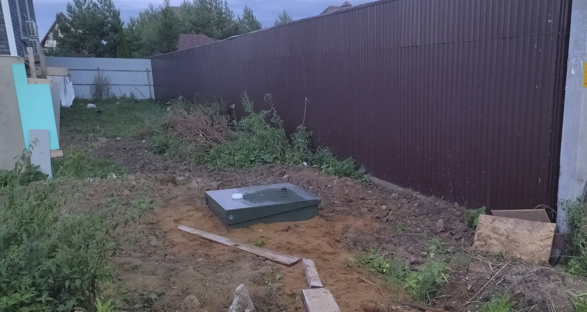 Крышка нашего ЛОСа с лампочкой.