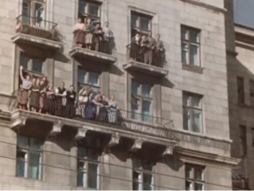 Кадр из фильма "Песня табунщика", 1956.