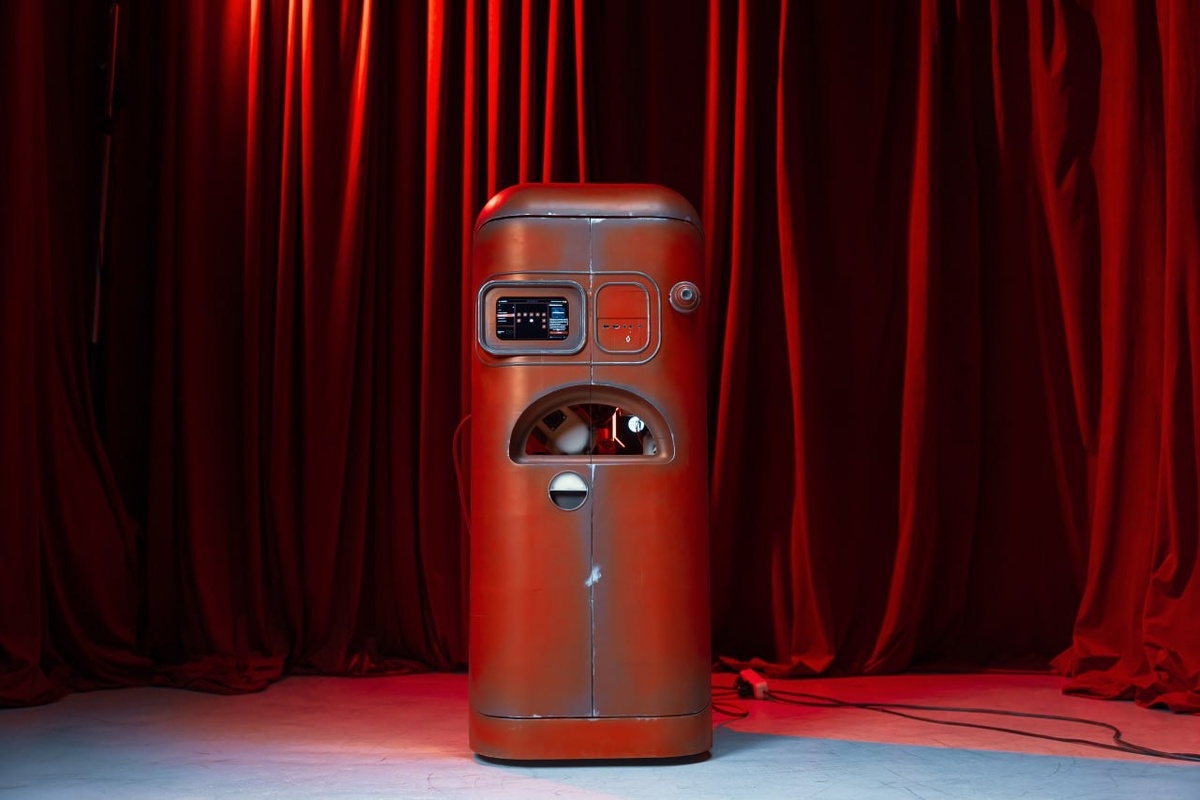 Mundfish показала кастомный ПК в стиле холодильника Элеонора из Atomic Heart  