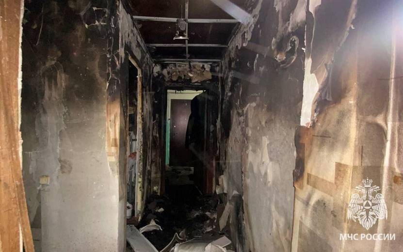    Поджегшую свою квартиру пенсионерку спасли в Ижевске