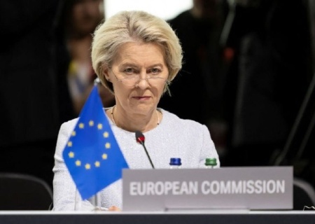    Урсула фон дер Ляйен пригрозила «жёстко ответить» на пошлины Трампа против ЕС