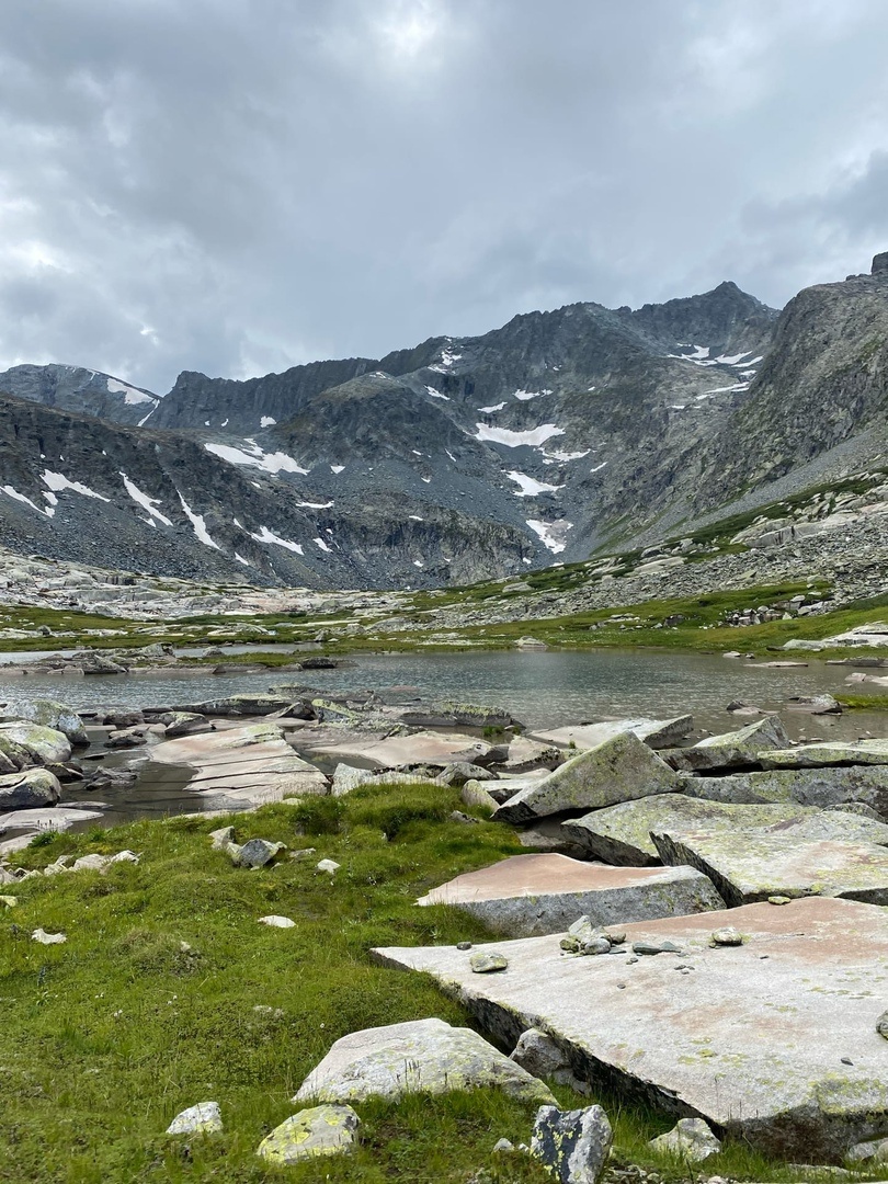 На вершине водопада