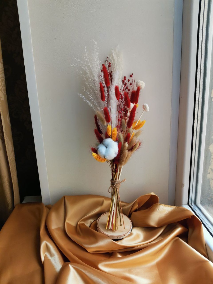 Букет с хлопком и лагурусом