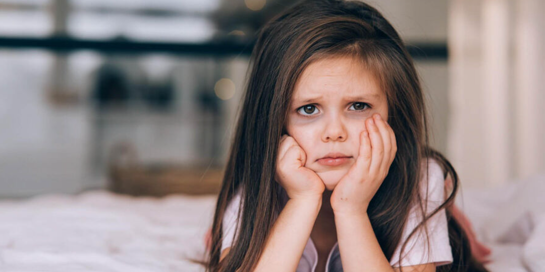 Темные круги под глазами у ребенка: причины и что делать.