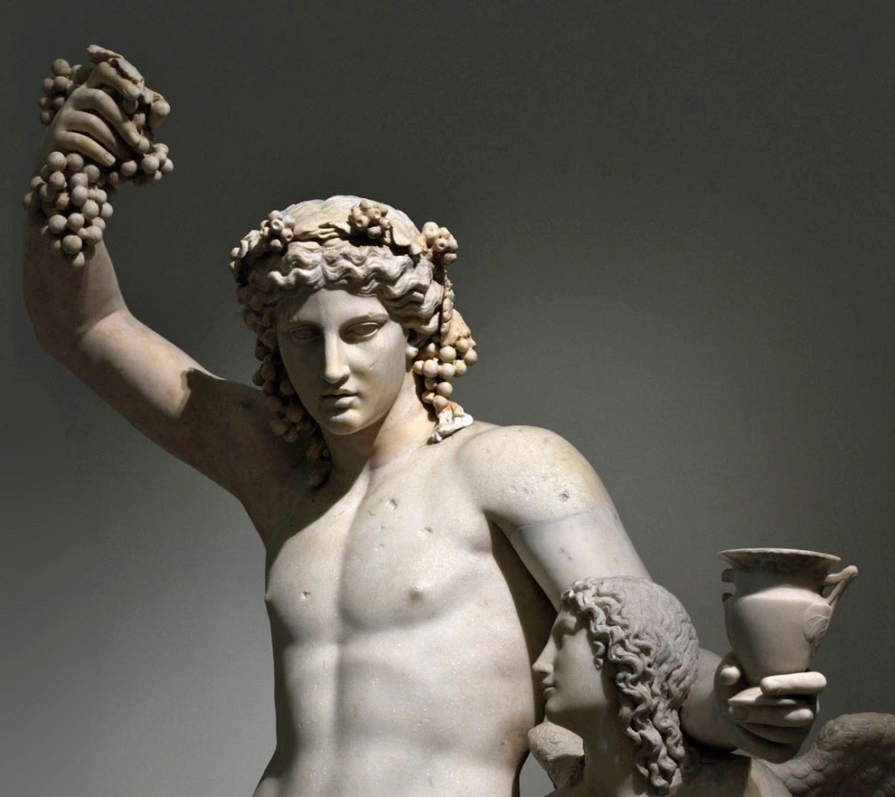 Древнегреческая статуя Бога Диониса.