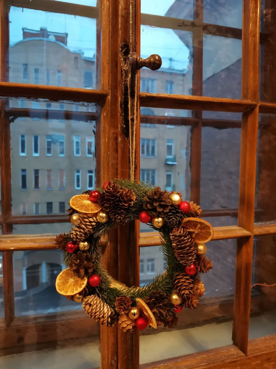 Первый новогодний венок