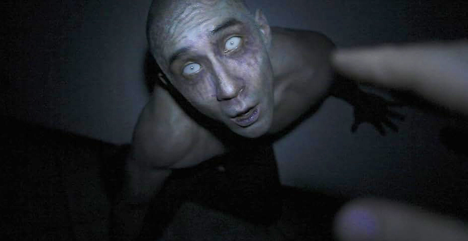 Кадр из фильма «Afflicted». Режиссер: Дерек Ли. Производство: Automatik Entertainment, IM Global, Oddfellows Entertainment, Téléfilm Canada. Прокат: Top Film Distribution