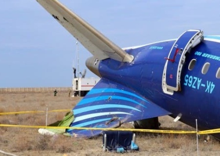    Самолёт был повреждён ещё до падения. Отчёт Минтранса Казахстана о катастрофе Azerbaijan Airlines