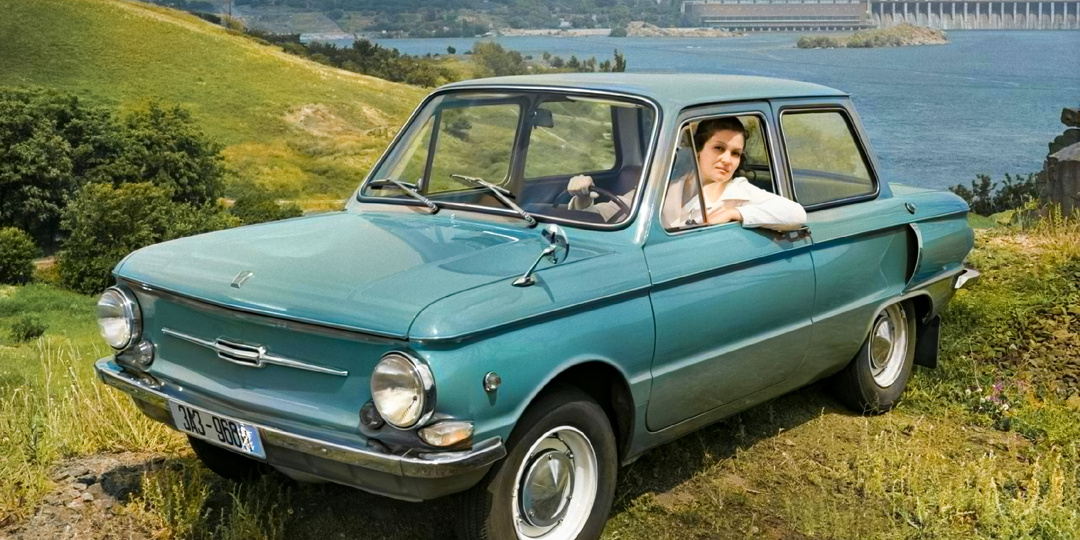 Интересные и местами забавные снимки на автомобильную тематику. 20 раскрашенных фотографий⁠⁠ из ХХ века, часть V