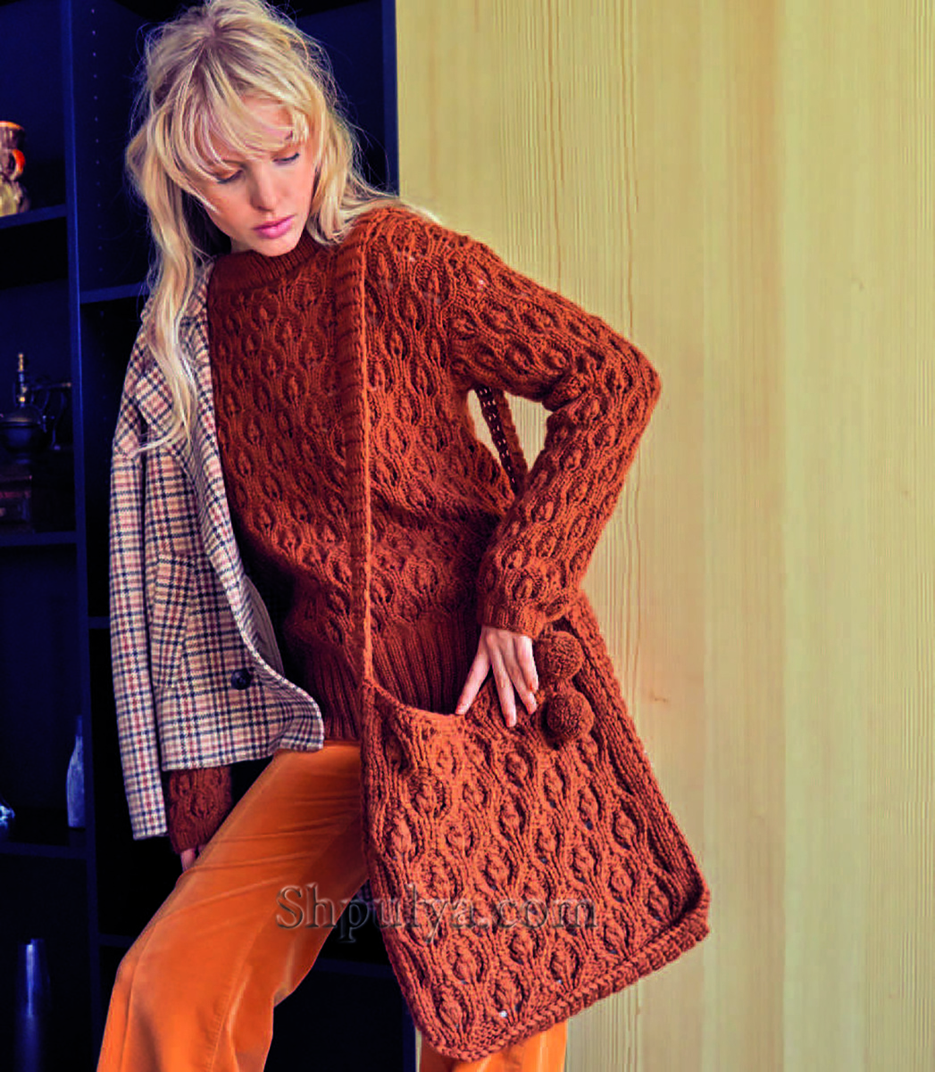 Пуловер с двойным воротником и сумка узором в виде листьев