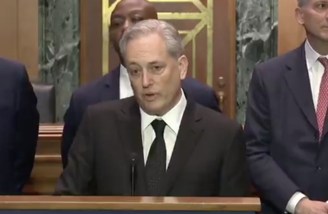 "ЭТО ОДНА ИЗ ПЕРВЫХ ВЕЩЕЙ, КОТОРУЮ МЫ СОБИРАЕМСЯ РАССМОТРЕТЬ В РАМКАХ ВНУТРЕННЕЙ РАБОЧЕЙ ГРУППЫ АДМИНИСТРАЦИИ, - ВОЗМОЖНОСТЬ РЕЗЕРВИРОВАНИЯ БИТКОИНОВ".