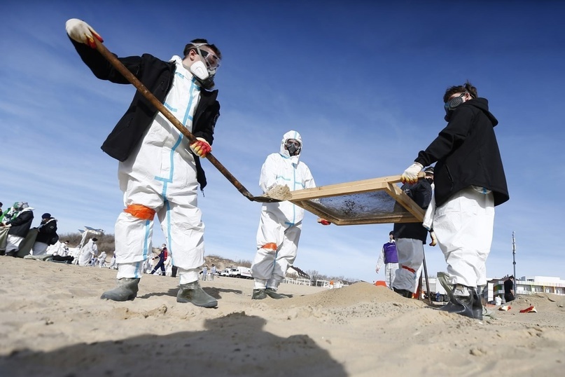 Создать карусельЭто катастрофа! Уровень загрязняющих веществ в Черном море у берегов Анапы в 22,5 раза выше нормы