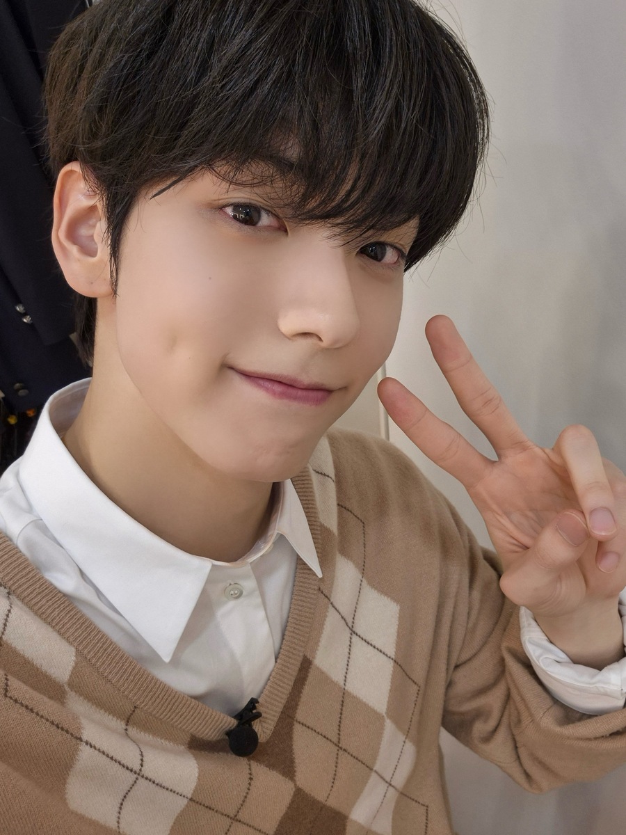    Субин из TXTСоцсети