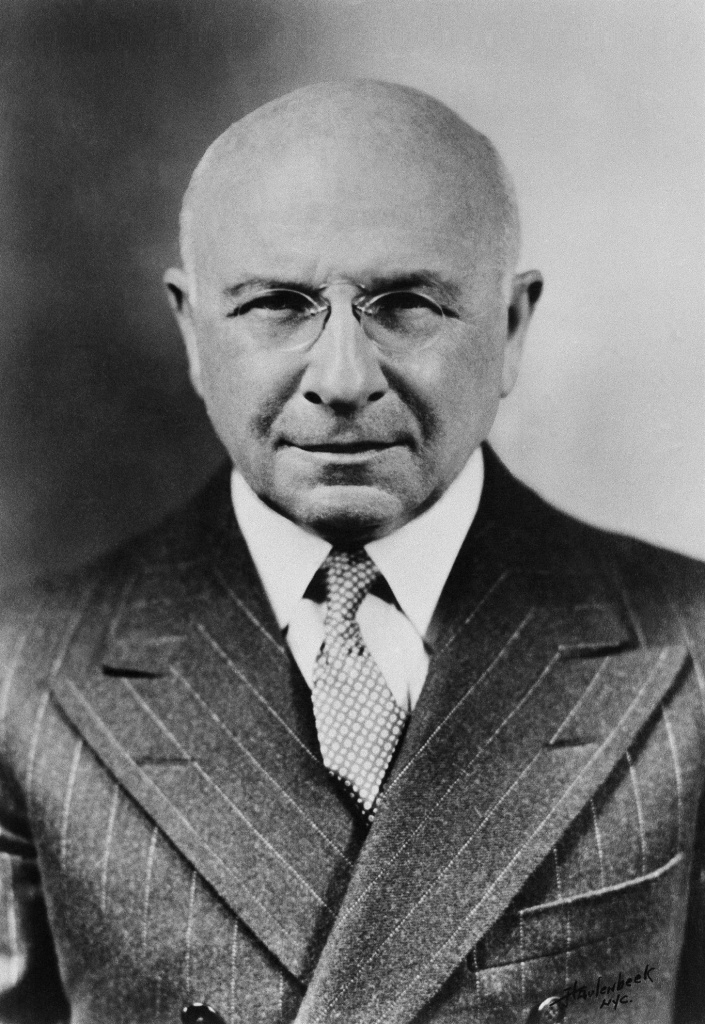 Фото:Открытый источник. Алекси́с Карре́ль. Родился - 28 июня, умер — 5 ноября 1944. — французский хирург, биолог, патофизиолог и евгенист, лауреат Нобелевской премии по физиологии и медицине в 1912 году. 