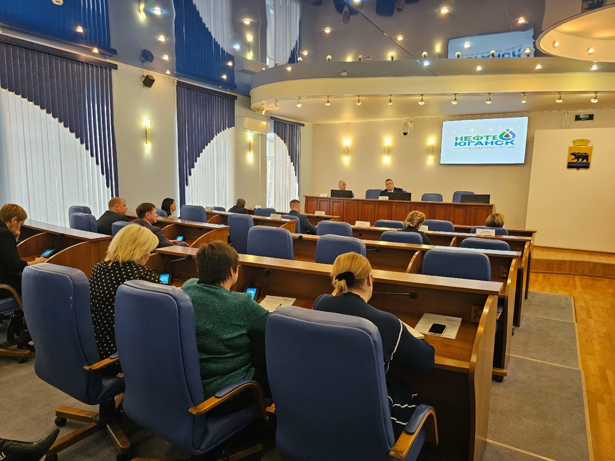    В мэрии Нефтеюганска обсудили жалобы населения на уборку снега