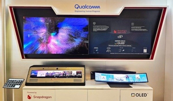     Фото Samsung Display