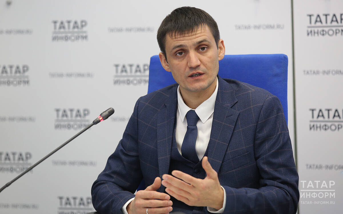 ​Ильсур Каримов: «Если участок сельхозназначения не используется в течение трех лет, то будет направлен иск в суд об его изъятии у правообладателя». Фото: © Султан Исхаков / «Татар-информ»