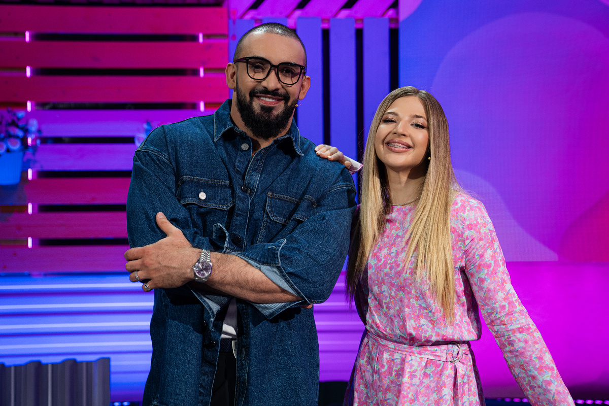 Ведущие шоу «Краш на все руки» Муха Биттуев и Аня Покров