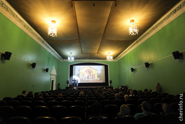    C 13 по 15 февраля в "Комсомольце" зрители увидят три полнометражных фильма международного арктического фестиваля "Золотой ворон".