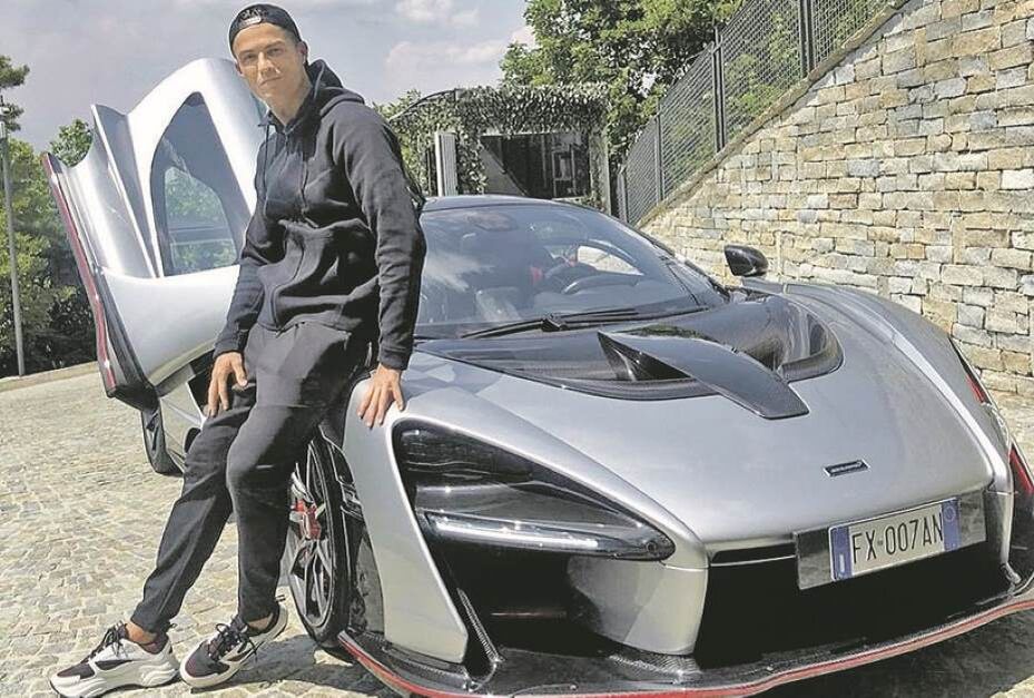    Роналду умеет выбирать автомобили. Фото: Соцсети Криштиану Роналду