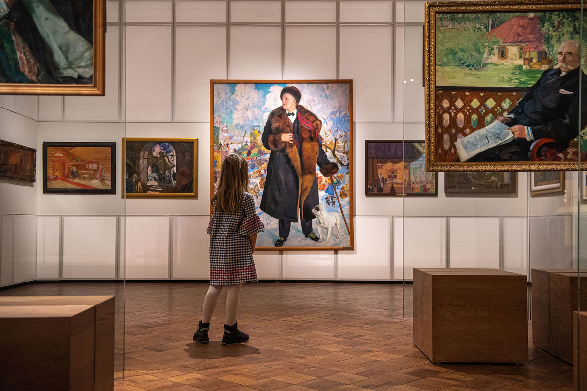    Экспозиция выставки «Борис Кустодиев. Патриархальная Россия»