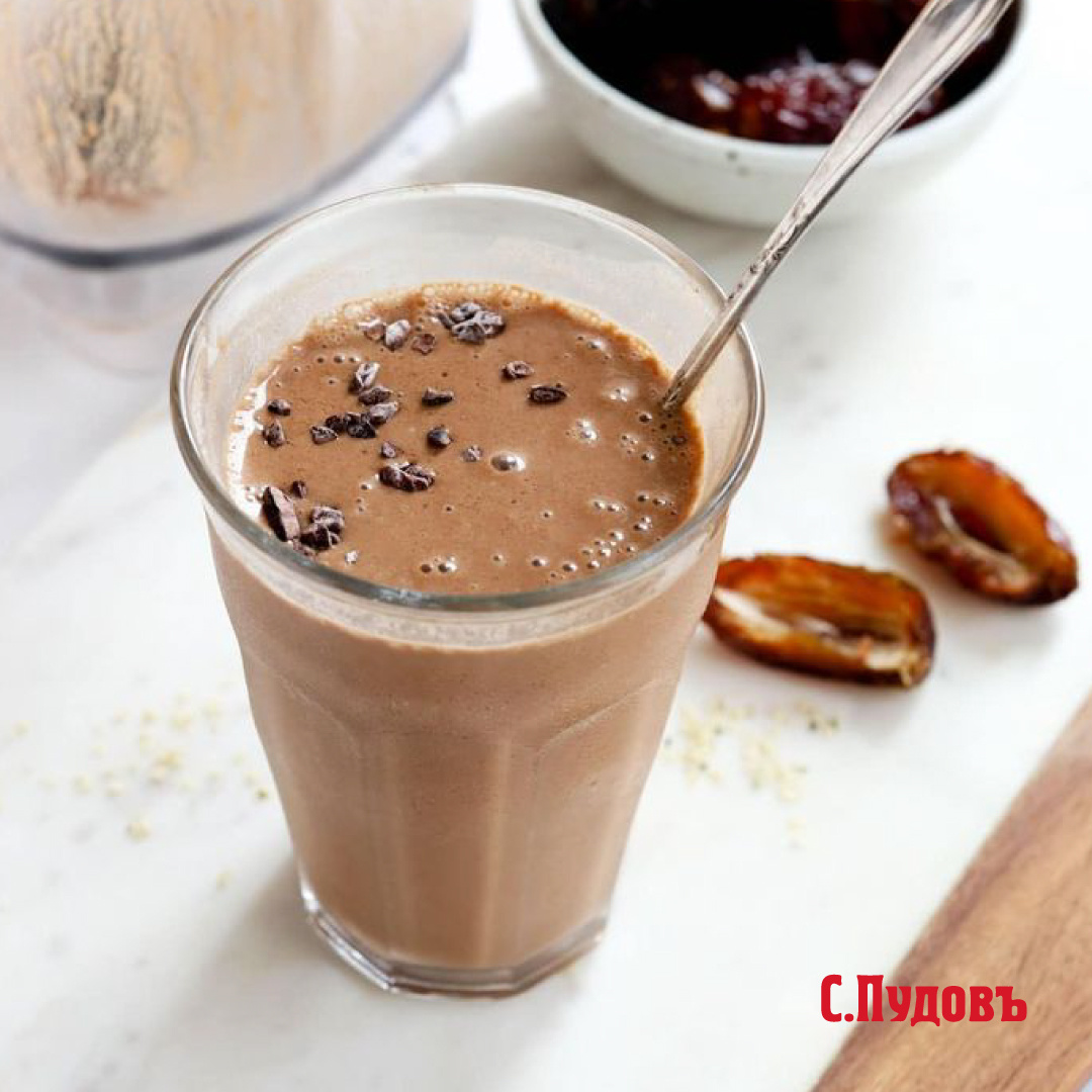 Финиковый шоколадный смузи