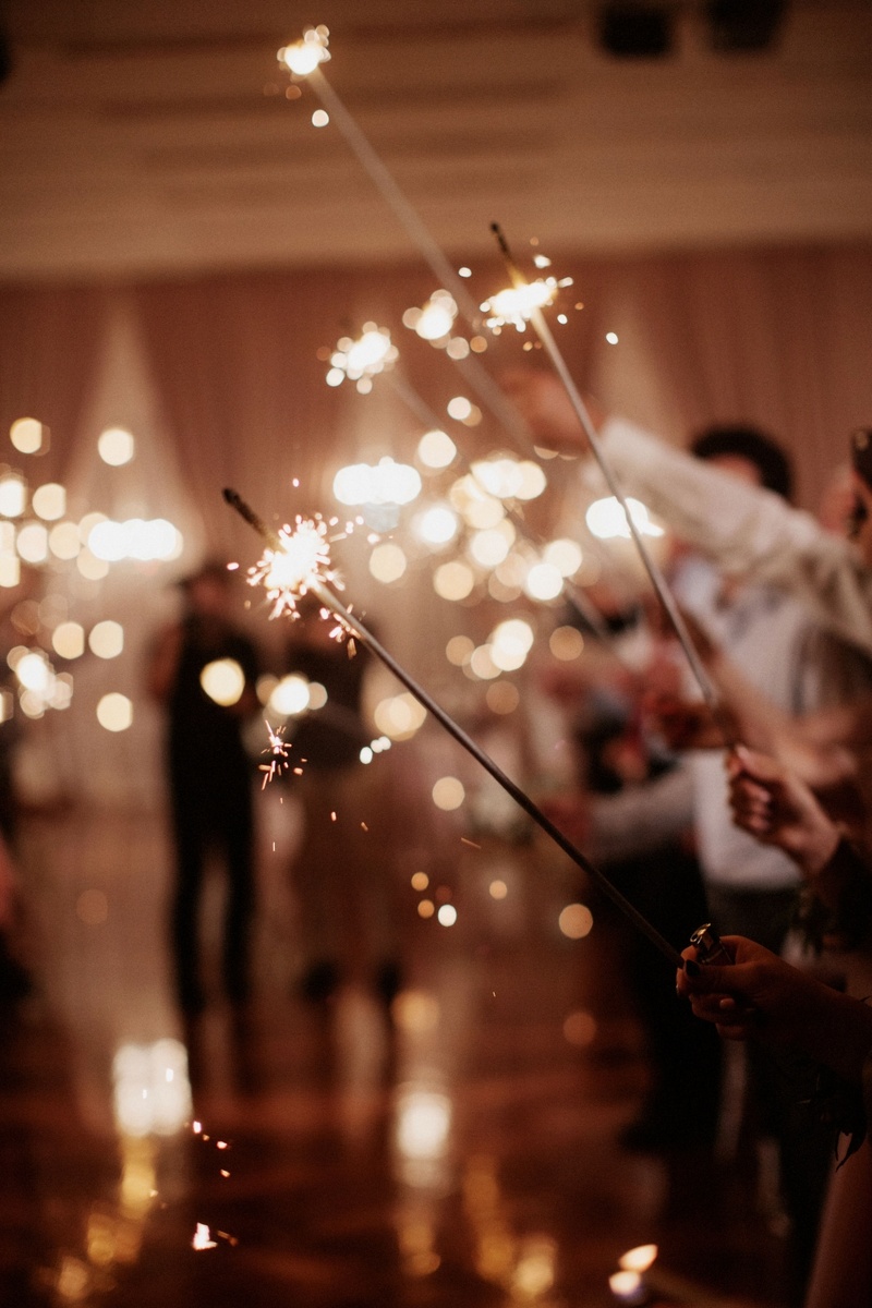 Огонёк праздника в каждом дне