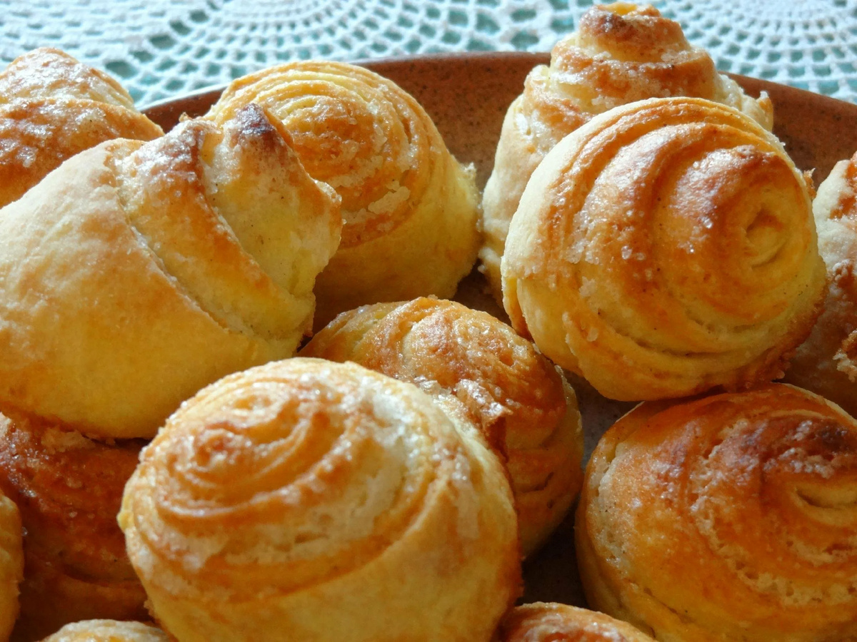 Обратите внимание: Картинка является иллюстрацией и не обязательно отражает точный результат приготовления по этому рецепту. Внешний вид блюда может варьироваться в зависимости от индивидуальных особенностей и используемых ингредиентов.