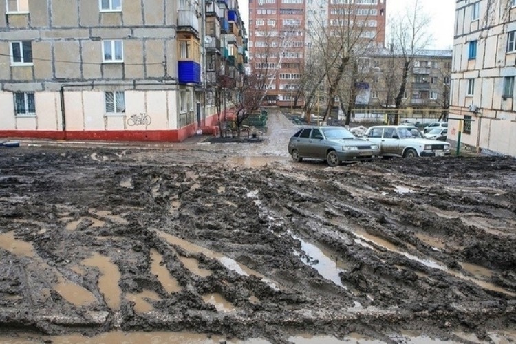 Ни пуховики, ни шубы, ни зимняя обувь не продаются этой аномальной зимой!