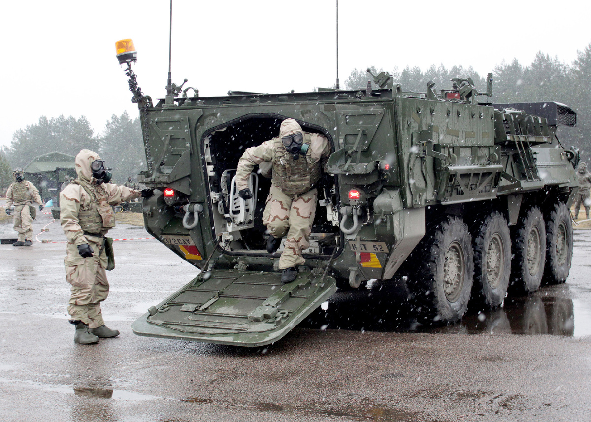 Бронетехника НАТО на полигоне в Адажи © Sputnik