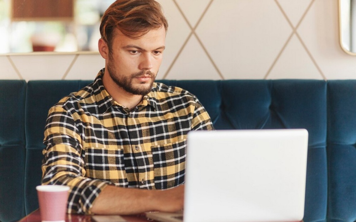    Сервис «Авито» запустил новый формат рекламы для продавцов Фото – ru.freepik.com