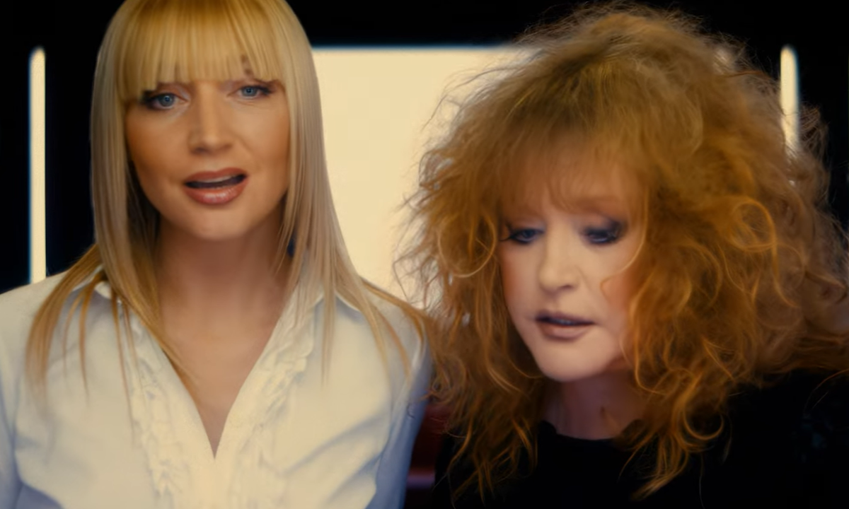 Кристина Орбакайте и Алла Пугачева. Фото: скриншот YouTube /@orbakaite_k