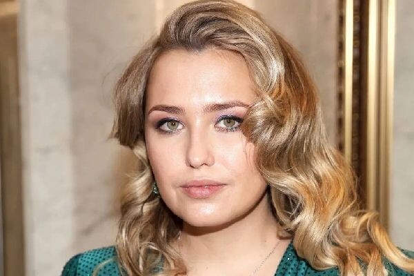 Мария шумакова личная жизнь фото актриса Любовница Розенбаума и Шуфутинского? От кого беременна 32-летняя Аглая Шиловская