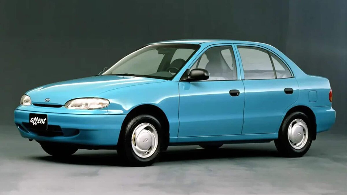    Hyundai Accent 1994 года / auto.ru, бильд-редактор: Милош Муратовский