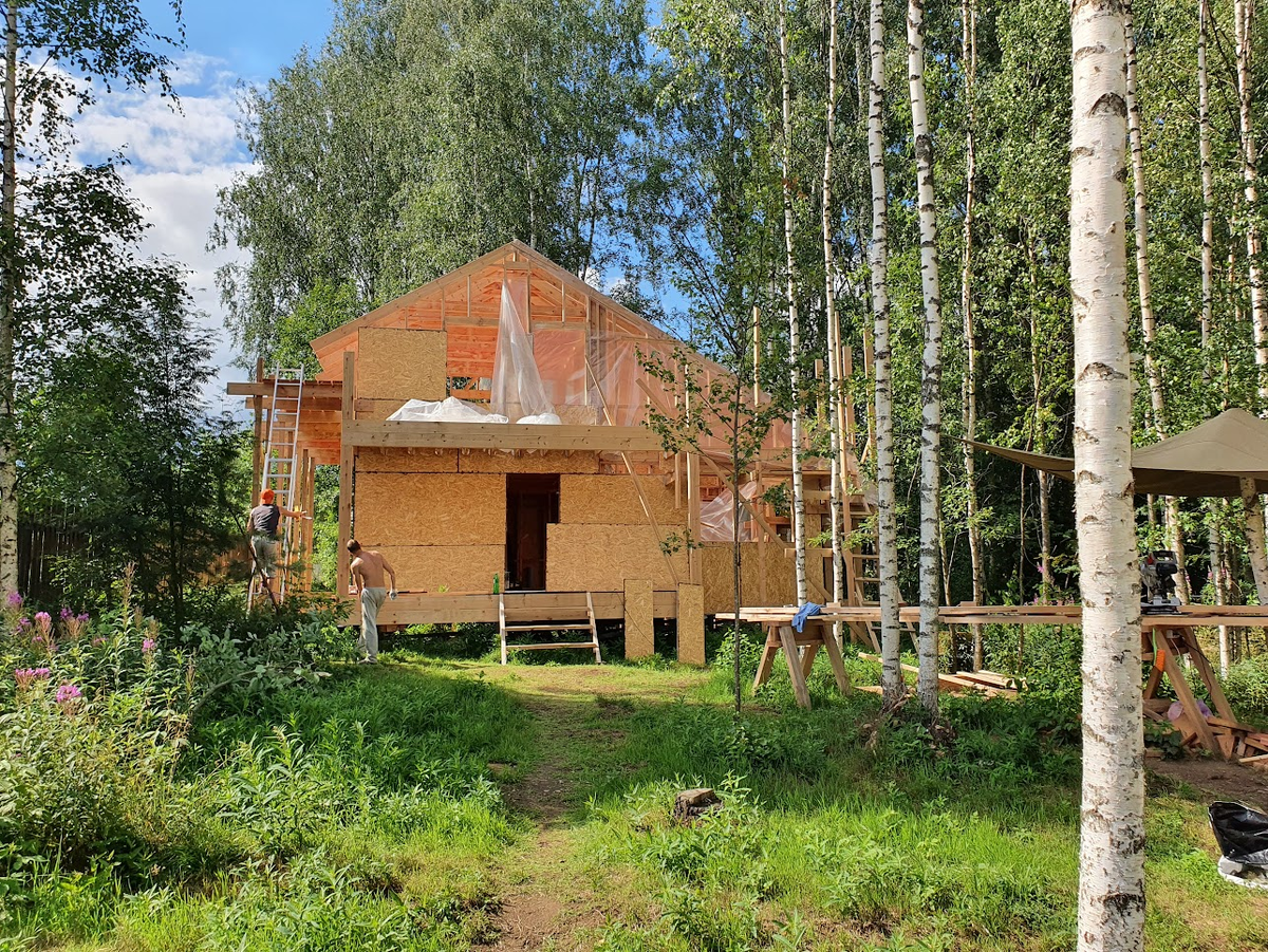 Это мы строим нашу баню