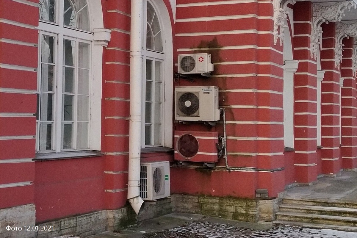 фотофиксация самовольного размещения внешних блоков кондиционера