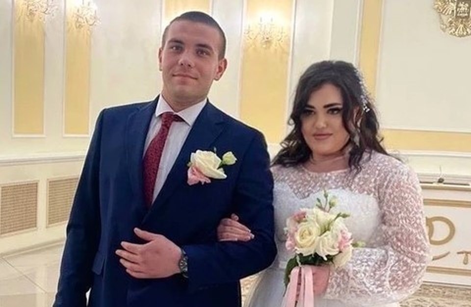 Фото в бюстгальтере в домашних условиях Вопросов все больше": дочь Пригожина сообщила о пропаже мужа в зоне СВО KP.RU:Ко
