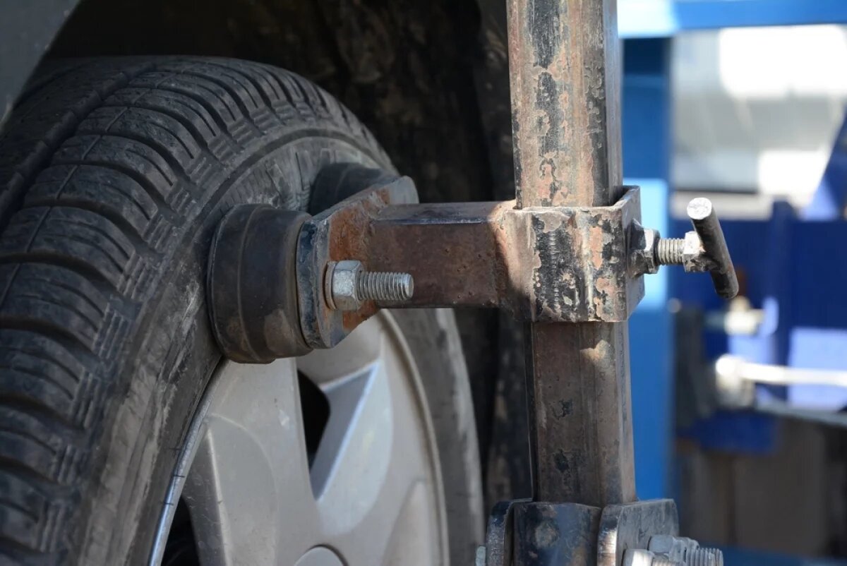    Двух парней подозревают в угоне автомобиля у жительницы Тулы