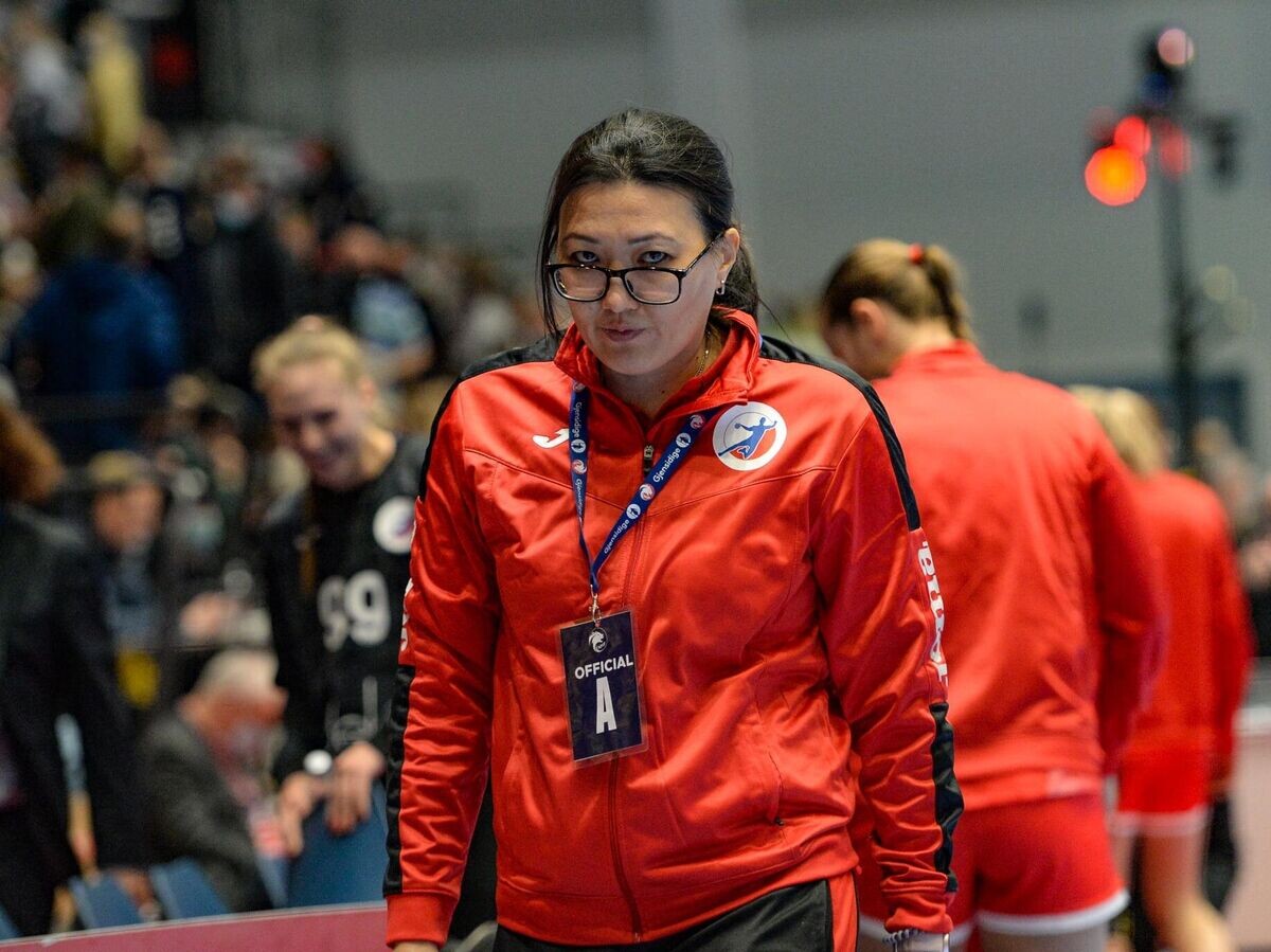    Главный тренер женской сборной России по гандболу Людмила Бодниева© официальная страница ФГР ВКонтакте