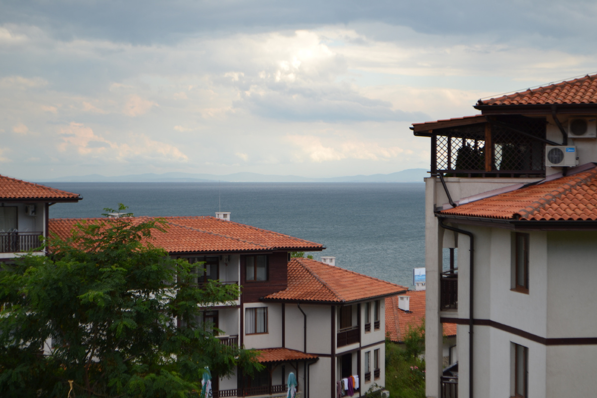 Небо отражается в море