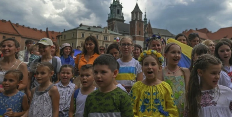    Балласт сбросят, «экономически активных» оставят: новые угрозы украинским беженцам