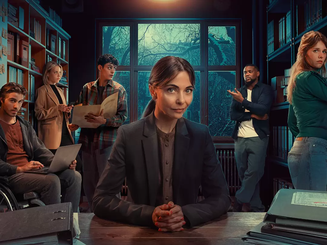 постер к сериалу "Нераскрытые дела".