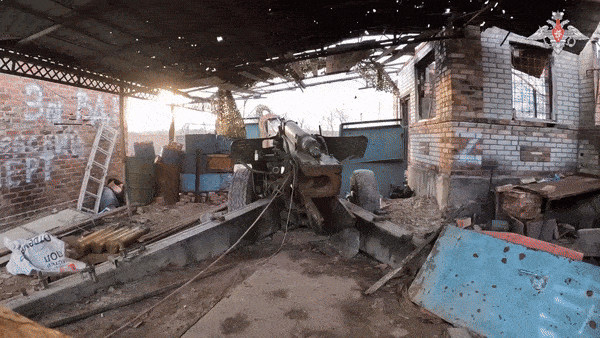    Артиллеристы "крылатой пехоты" сорвали ротацию противника//Видео с официального ТГ-канала Минобороны