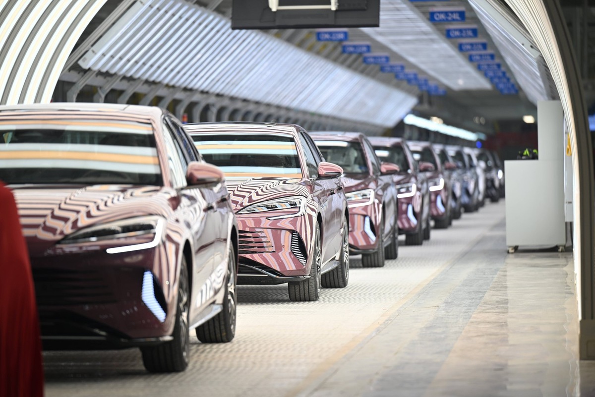    Завод BYD в Китае