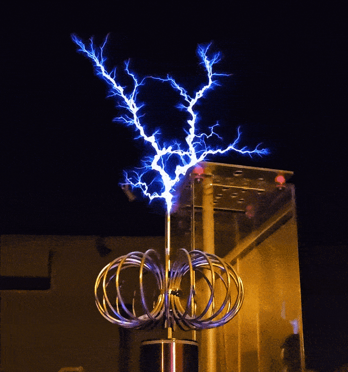 Это очень эффектно! Правда, довольно громко — будьте готовы к этому