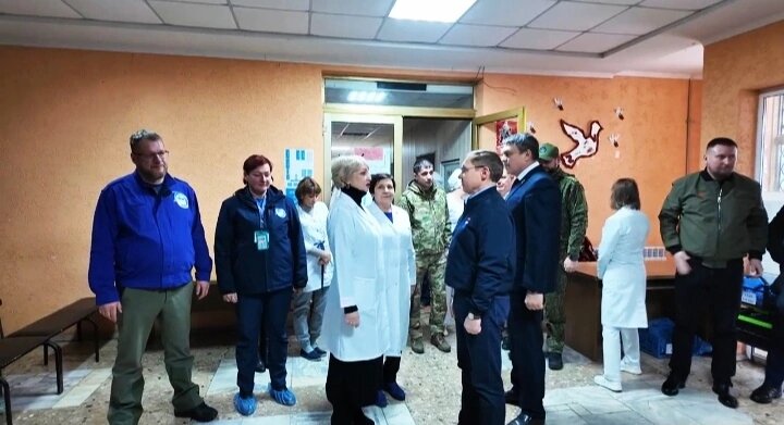    Владимир Якушев в ходе поездки в ЛНР встретился с добровольцами Гумкорпуса Югры