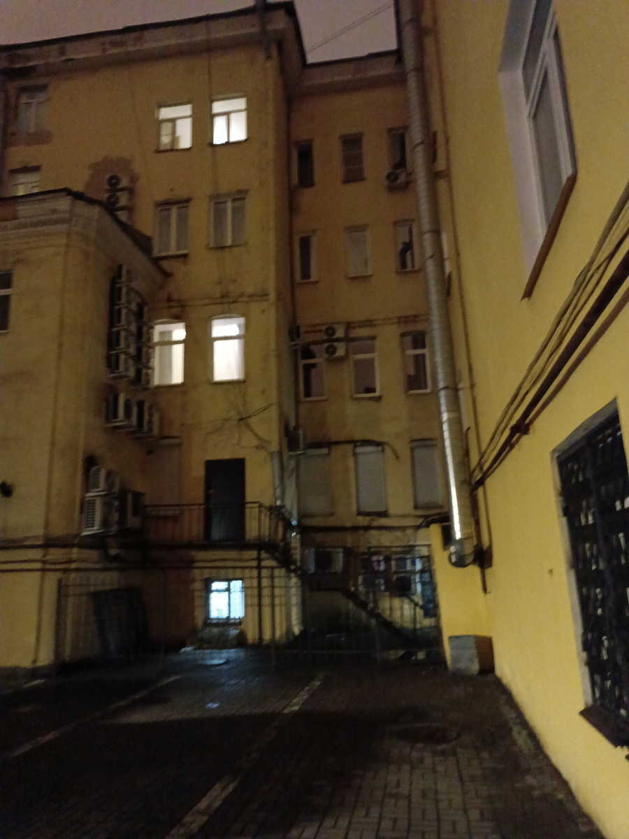 типичный двор